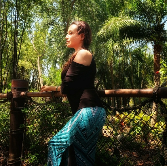 Meet your Posher, Luna - Picture 6 of 7